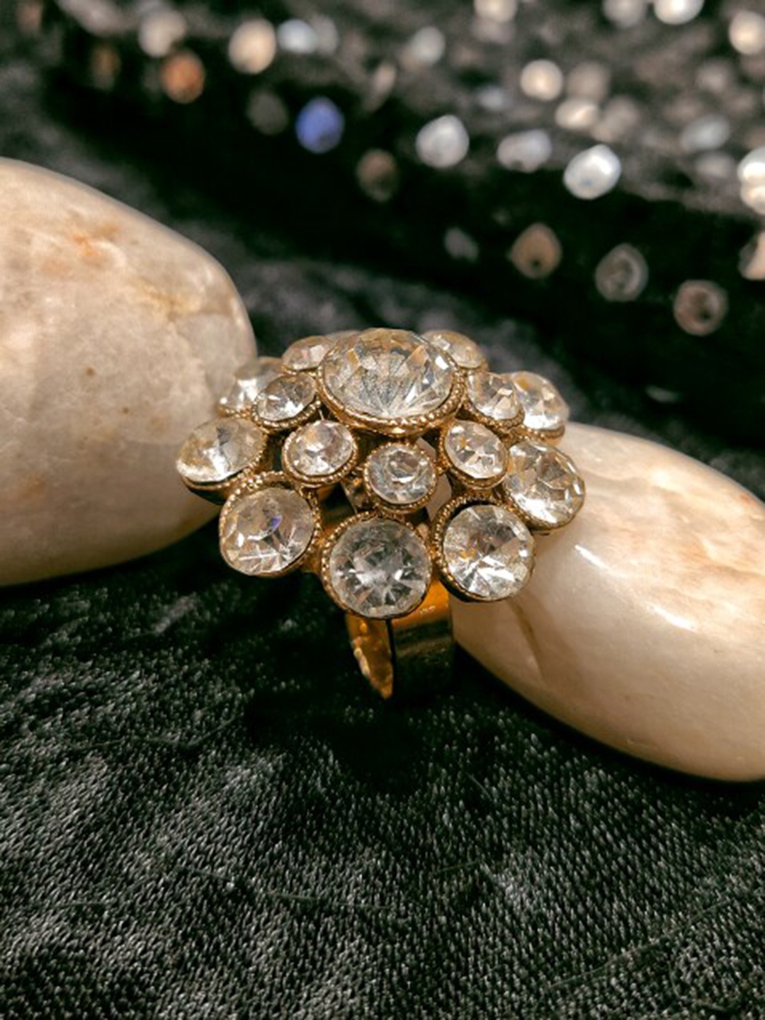 

FEMMIBELLA Gold-Plated Floral CZ-Studded Ring