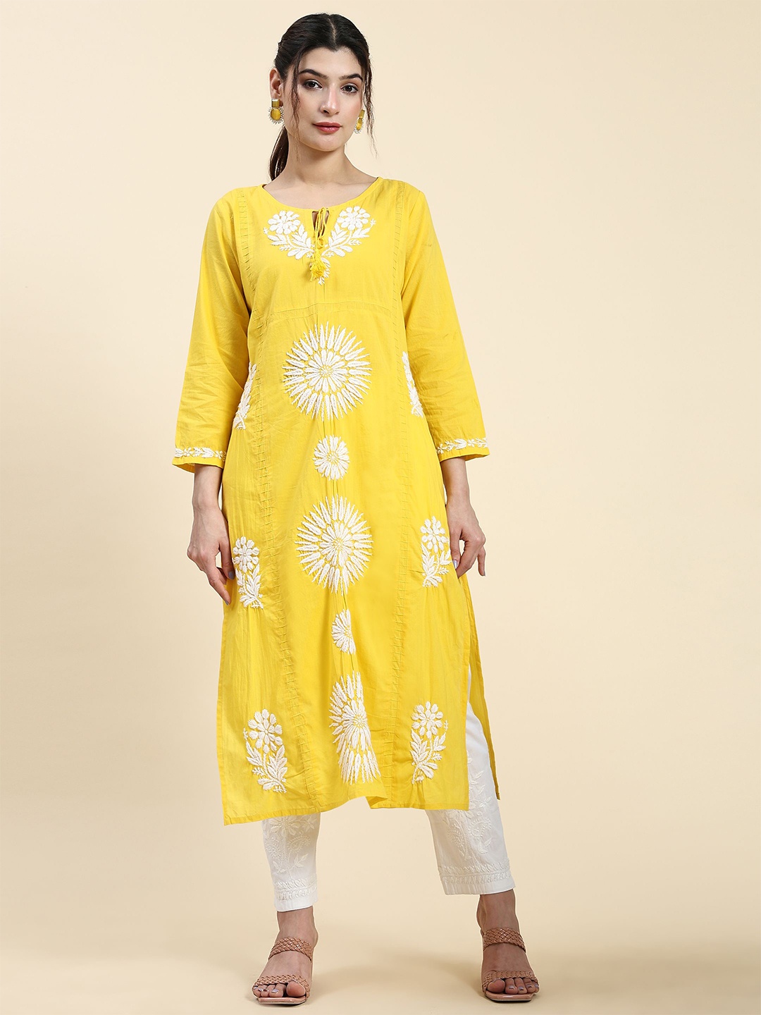 

HOUSE OF KARI Embroidered Chikankari Pure Cotton Chikankari Kurta, Yellow