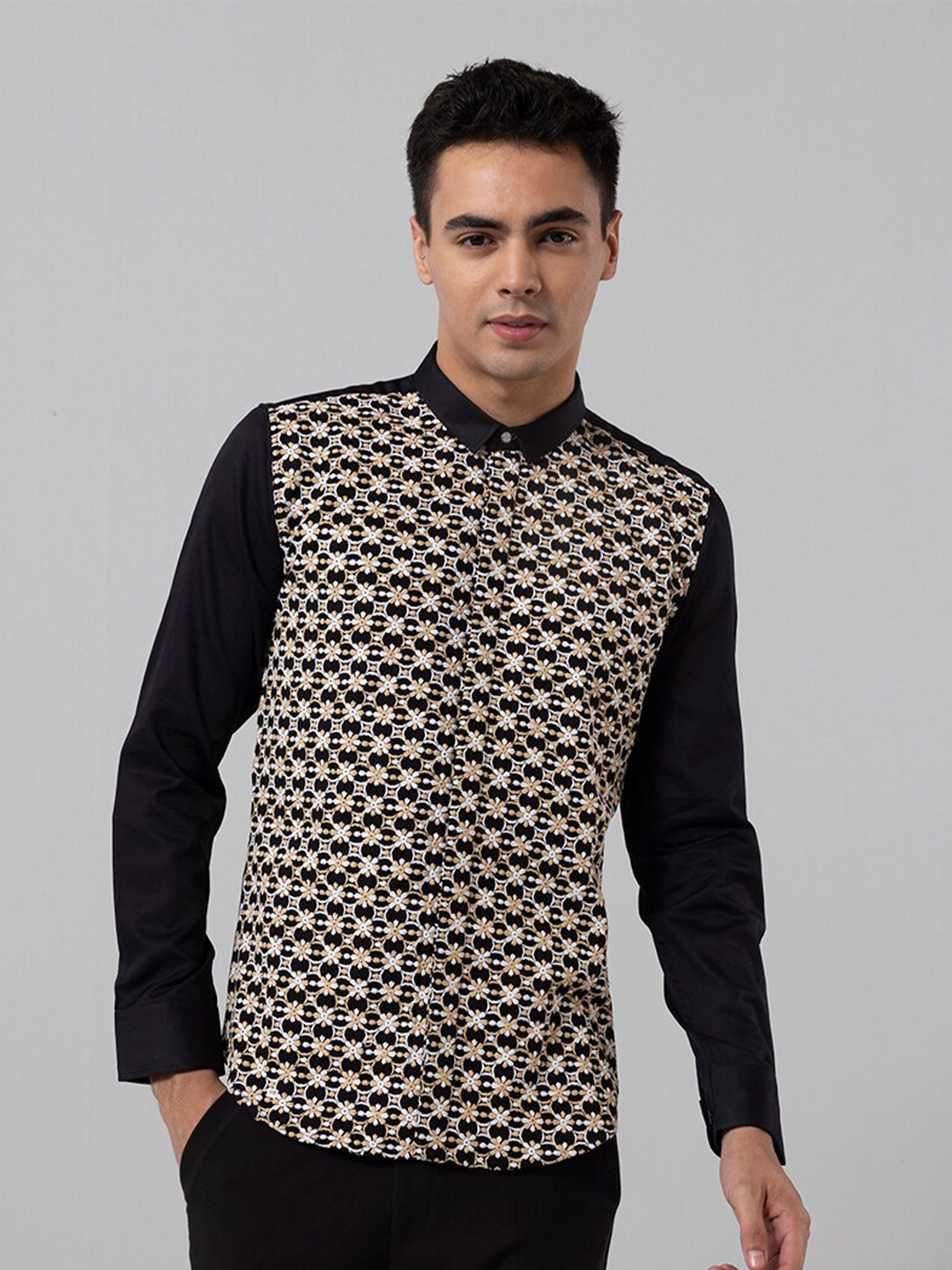 

Snitch Black & Beige Slim Fit Ethnic Motifs Embroidered Casual Cotton Shirt