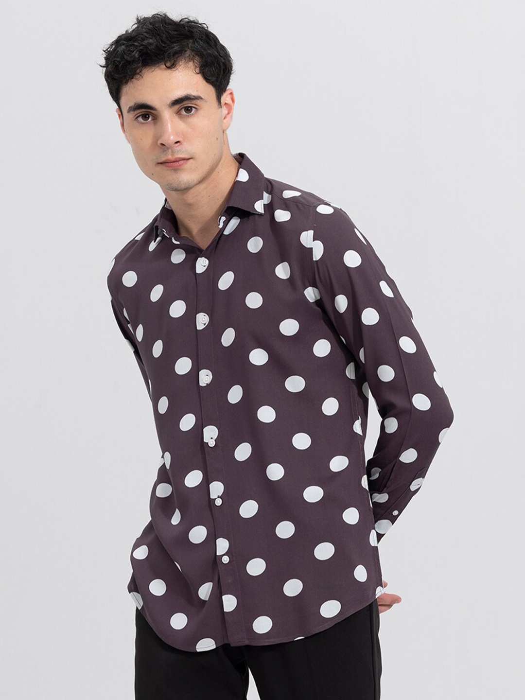 

Snitch Brown Slim Fit Polka Dot Printed Casual Shirt