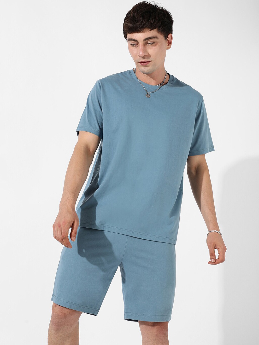 

Campus Sutra Men Blue Printed Round Neck Co-Ord Set