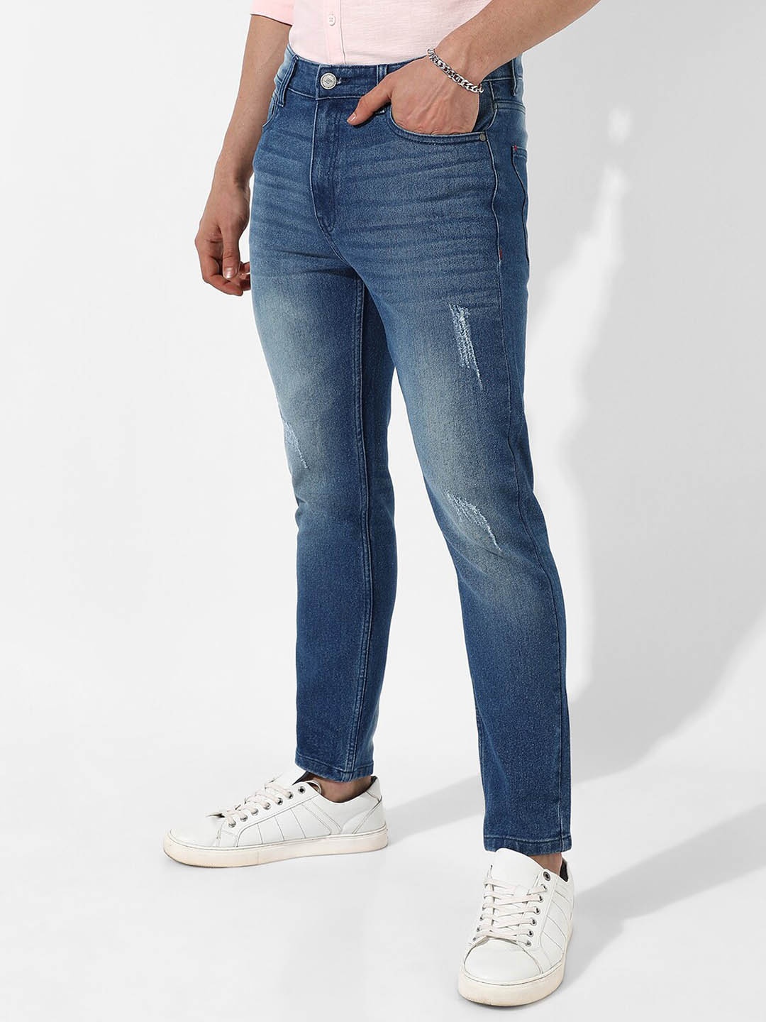 

Campus Sutra Men Blue Smart Slim Fit Light Fade Stretchable Jeans