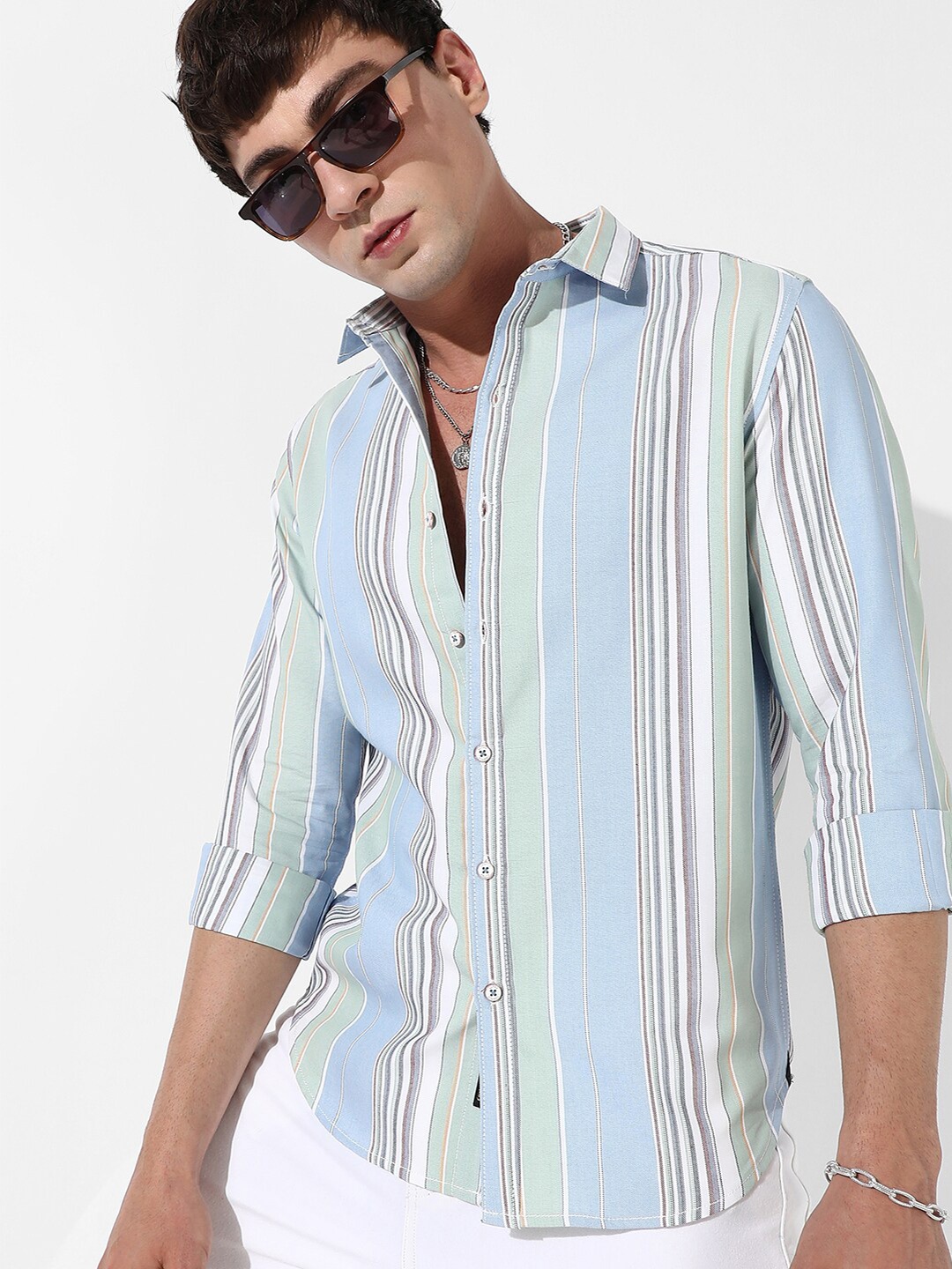 

Campus Sutra Blue & Green Striped Classic Fit Cotton Casual Shirt