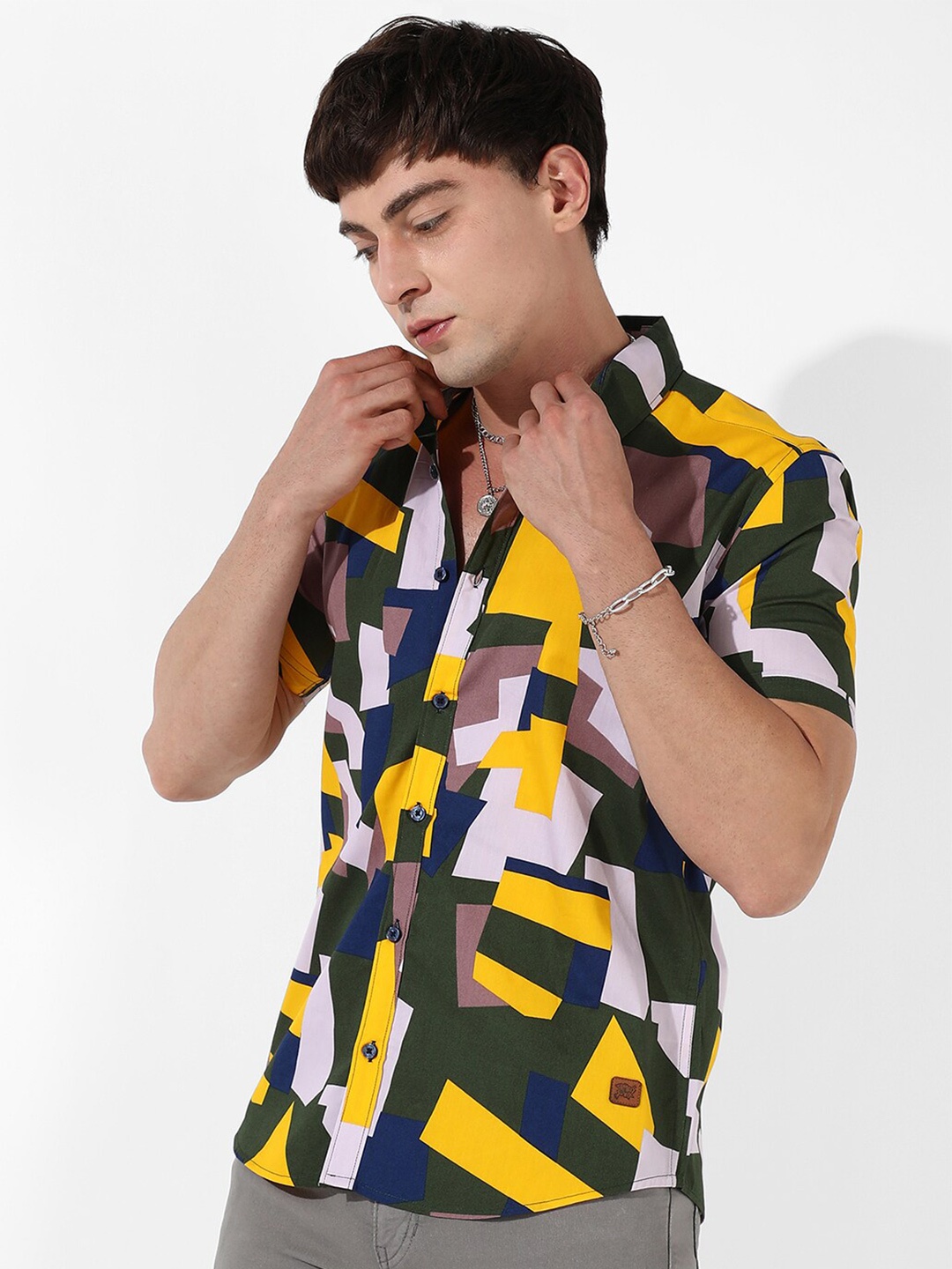 

Campus Sutra Classic Geometric Printed Cotton Casual Shirt, Multi