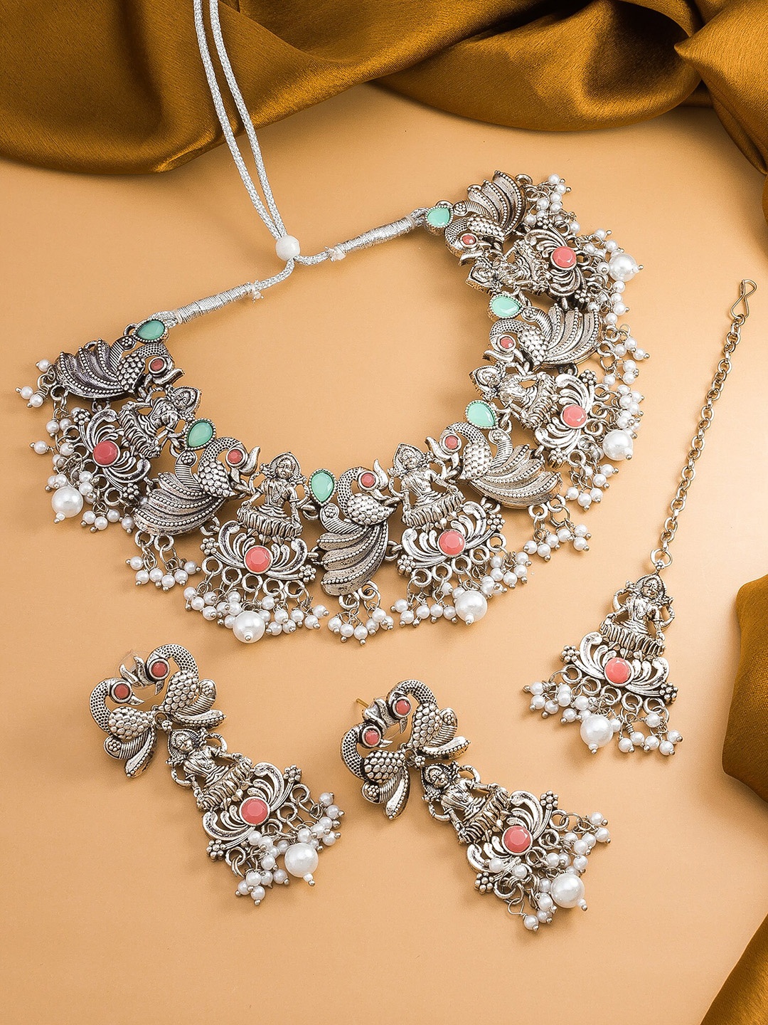 

aadita Sterling Silver Stone Studded & Beaded Choker Jewellery Set With Maang Tikka