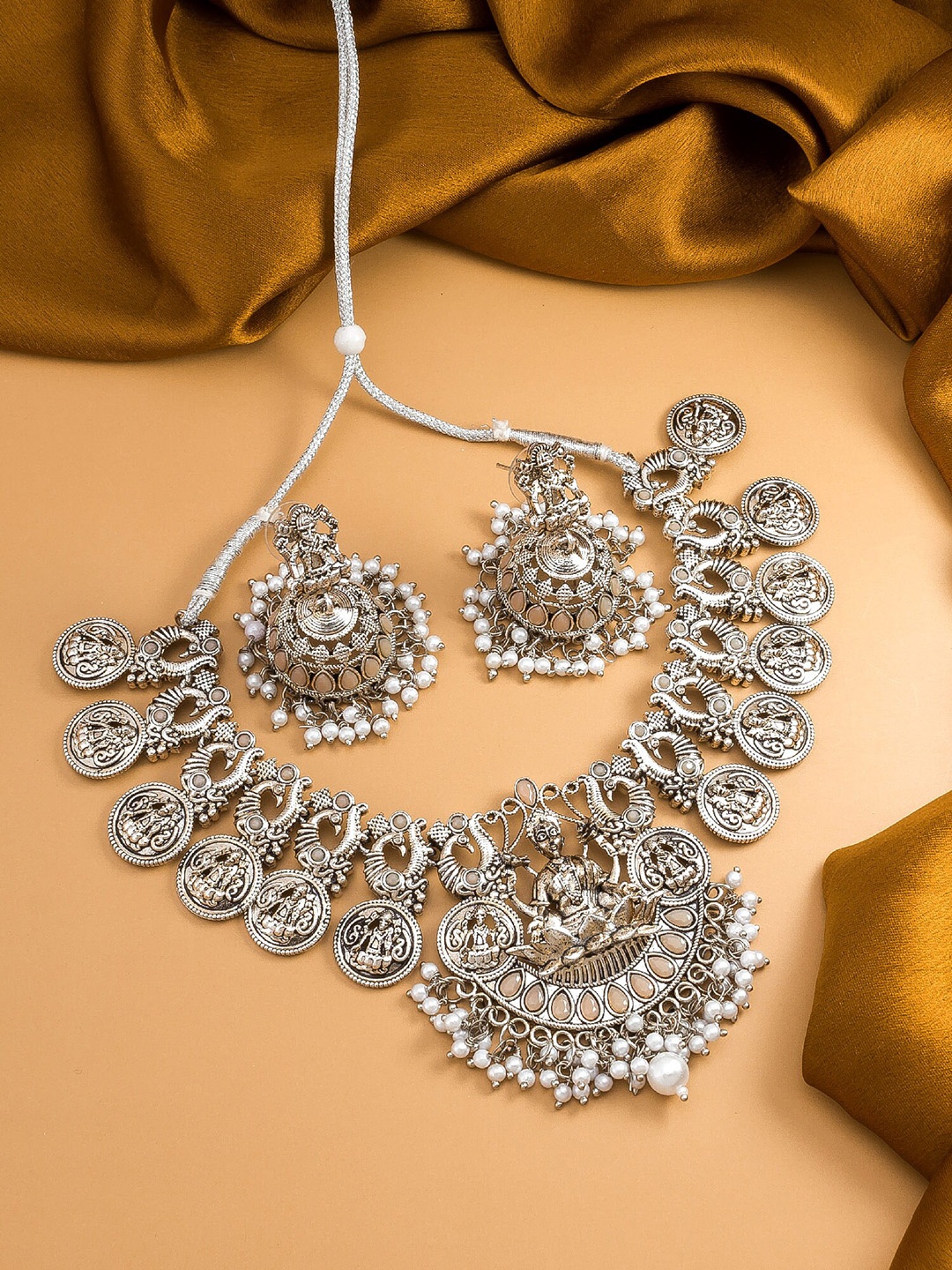 

aadita Sterling Silver Stone Studded & Beaded Choker Temple Jewellery Set