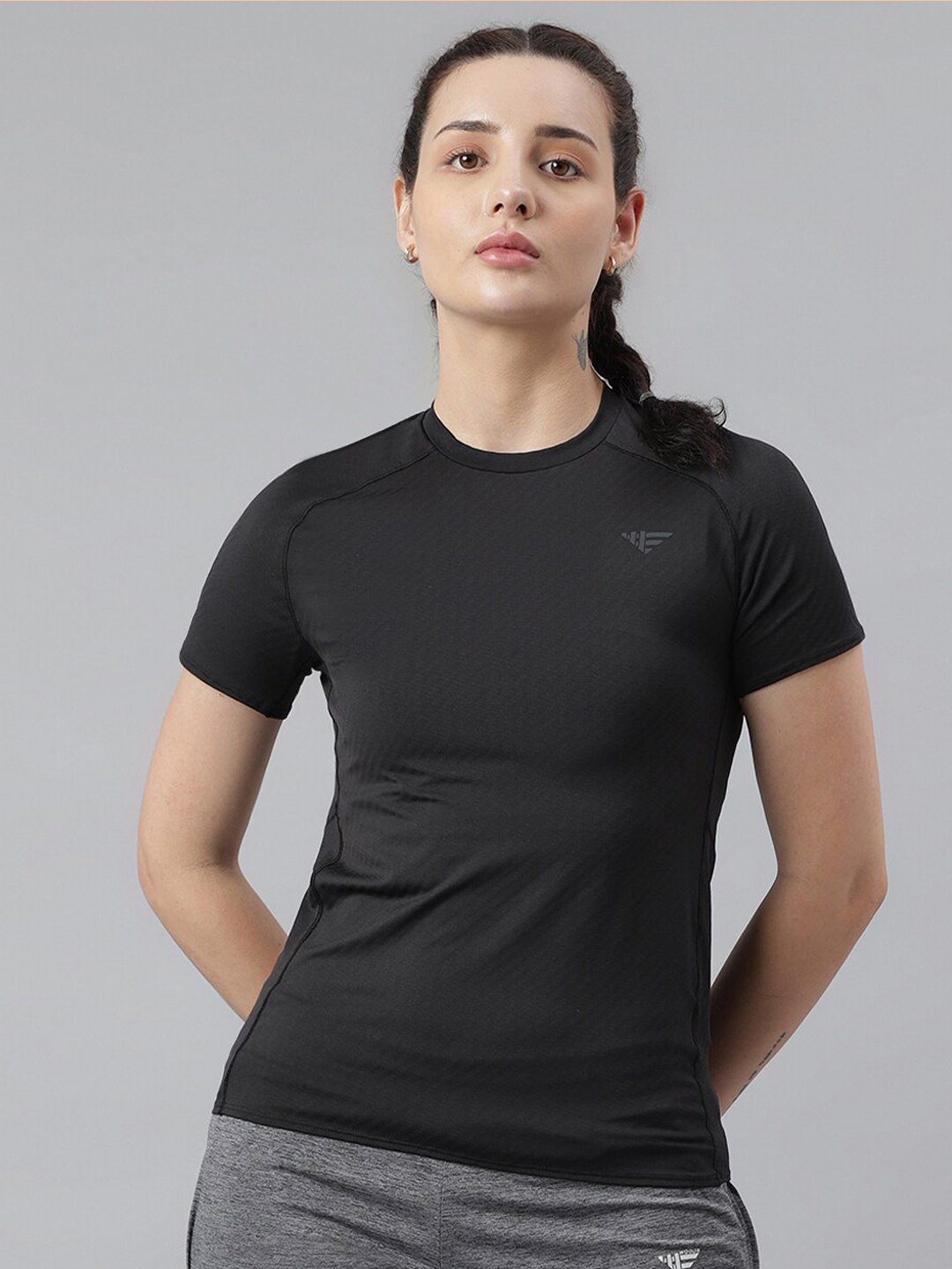 

Woods Round Neck Raglan Sleeves Sports T-shirt, Black