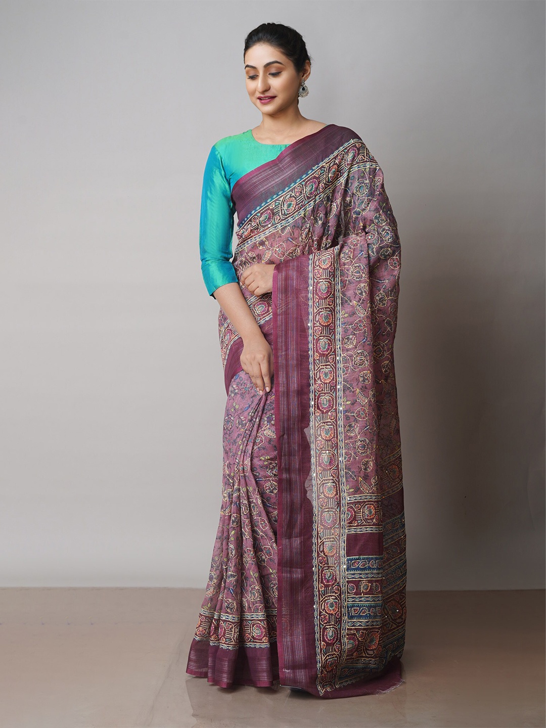 

Unnati Silks Ethnic Motifs Printed Kantha Work Jamdani Saree, Purple