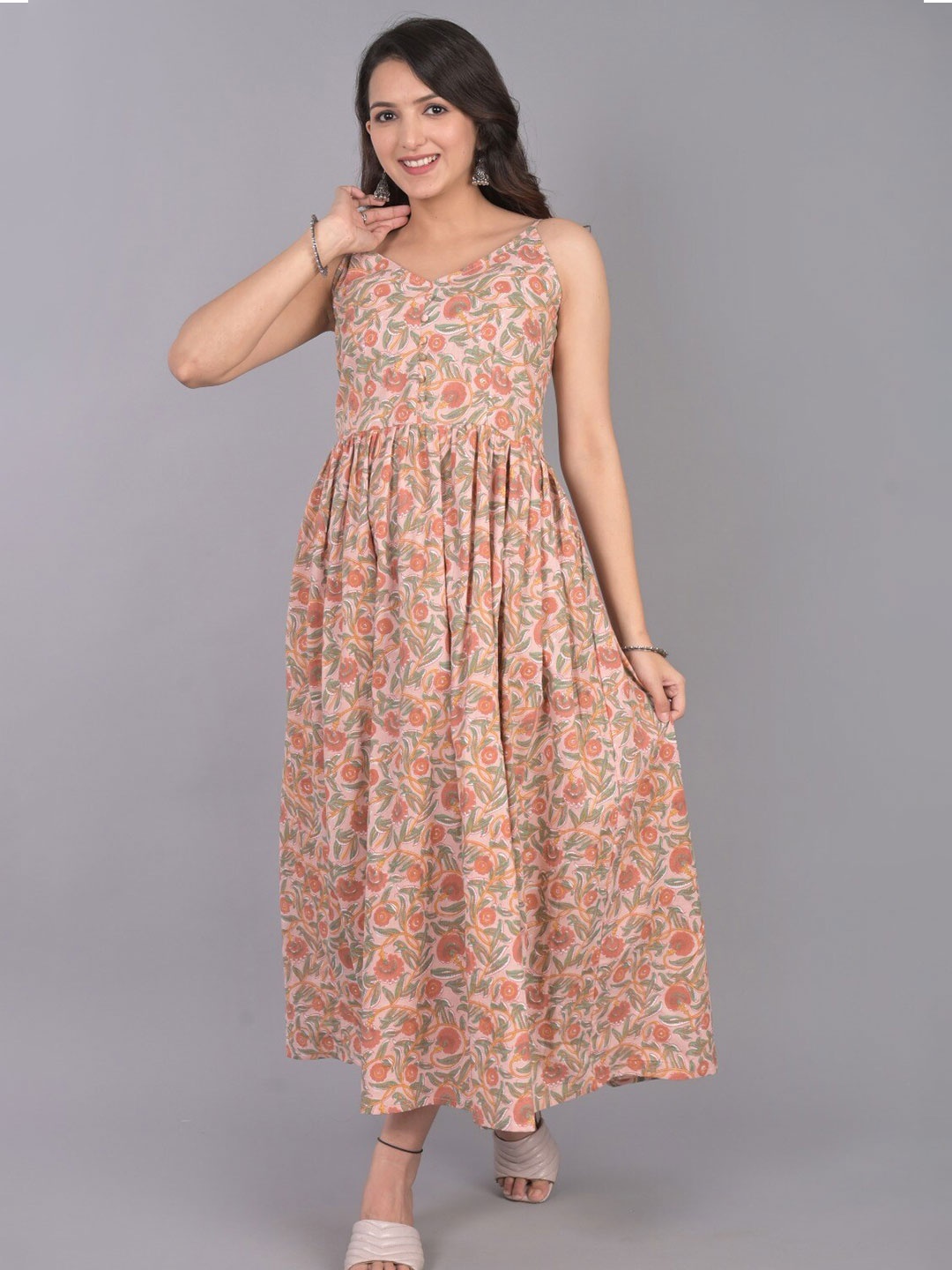 

Do Dhaage Floral Printed Fit and Flare Maxi Dress, Peach