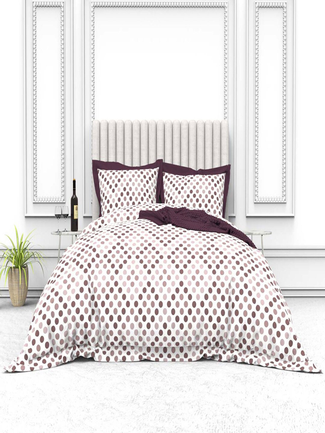 

THE WHITE MOSS Cynthia White Geometric 250 TC Pure Cotton King Bedsheet & 2 Pillow Covers