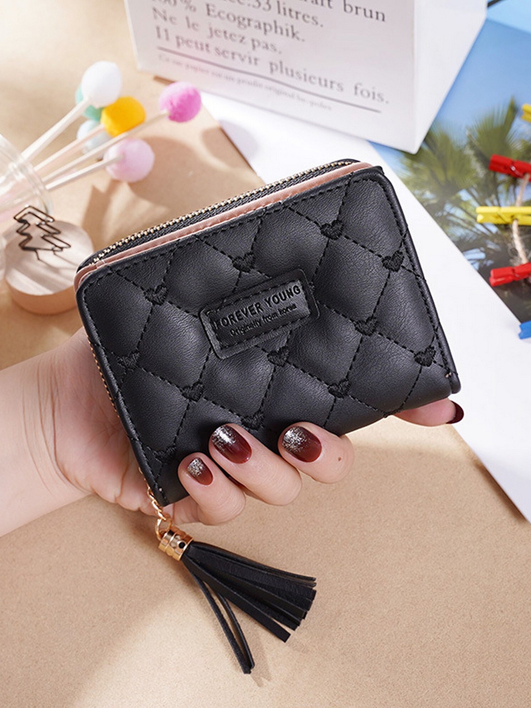 

Diva Dale Women Textured Quilted PU Zip Around Wallet, Black