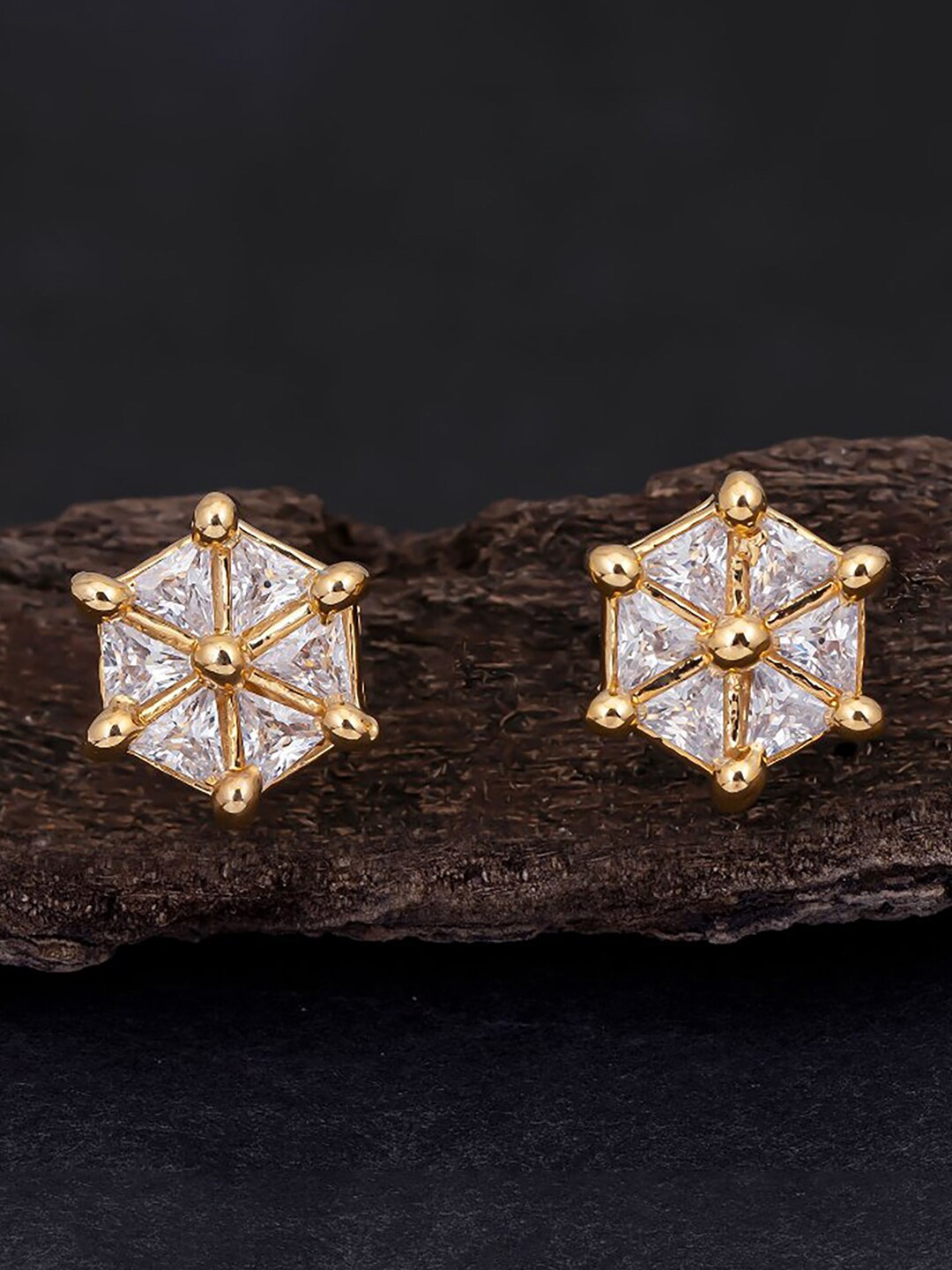 

Sukkhi Gold-Plated Contemporary Studs Earrings