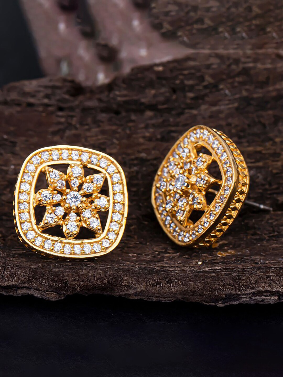 

Sukkhi Gold-Plated Contemporary Studs Earrings