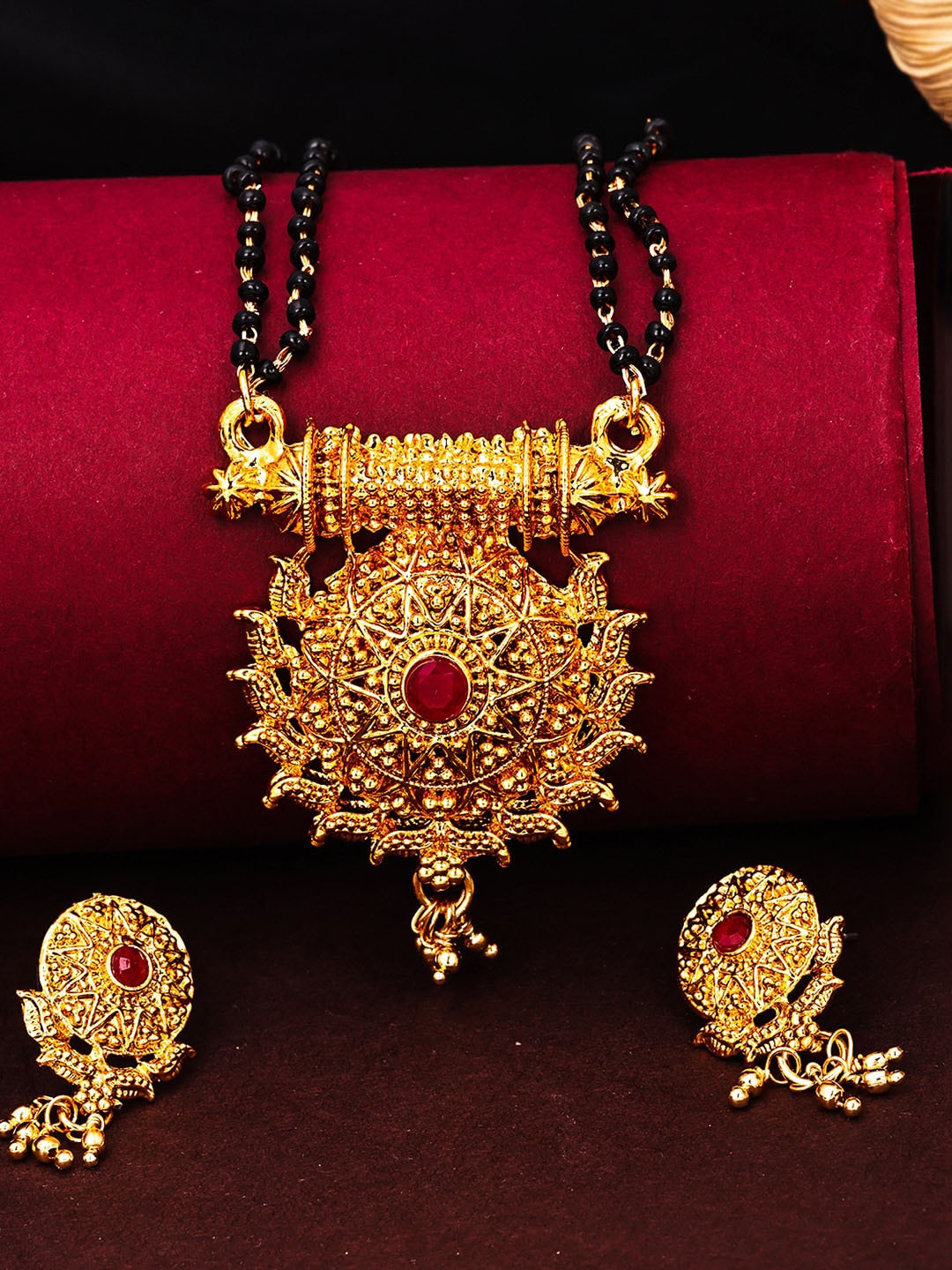 

Sukkhi Gold-Plated Stone-Studded & Beaded Mangalsutra With Earrings