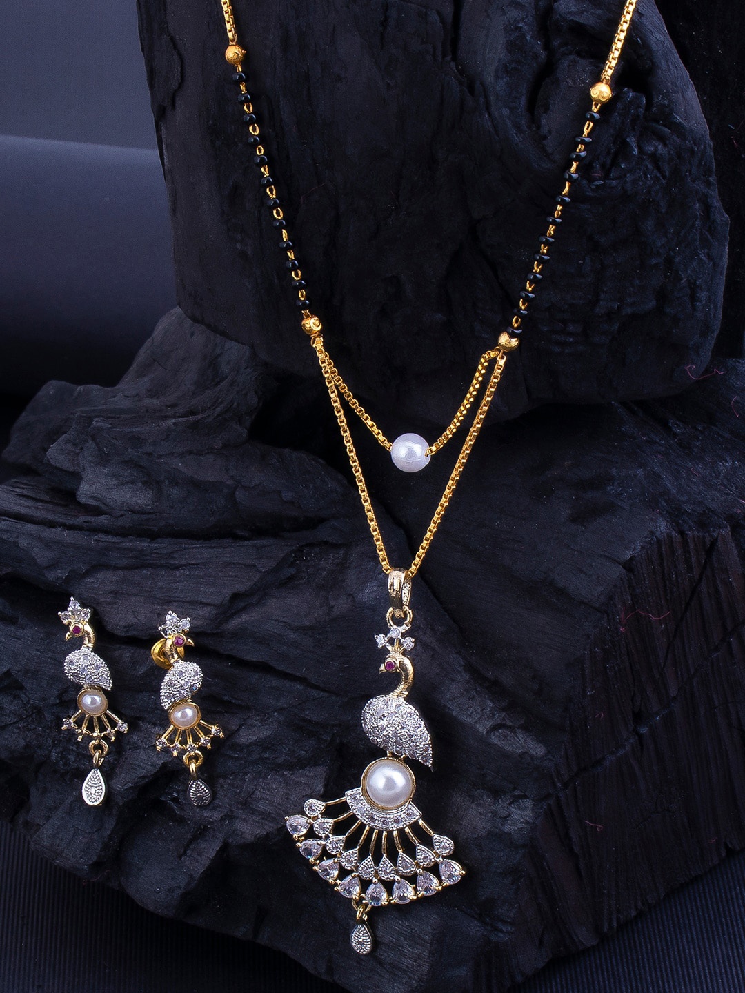 

Sukkhi Gold-Plated Stone-Studded & Beaded Mangalsutra With Earrings