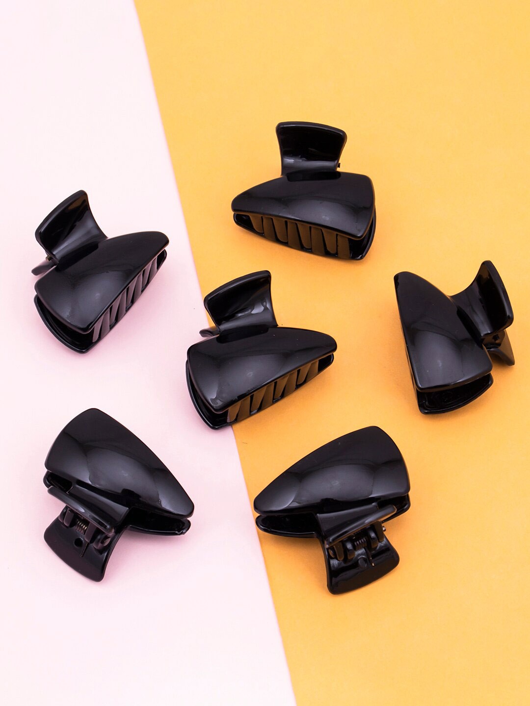 

Sukkhi Women Set Of 6 Plastic Claw Clips, Black