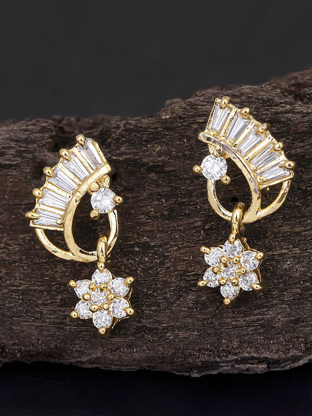 

Sukkhi Gold-Plated Contemporary Drop Earrings