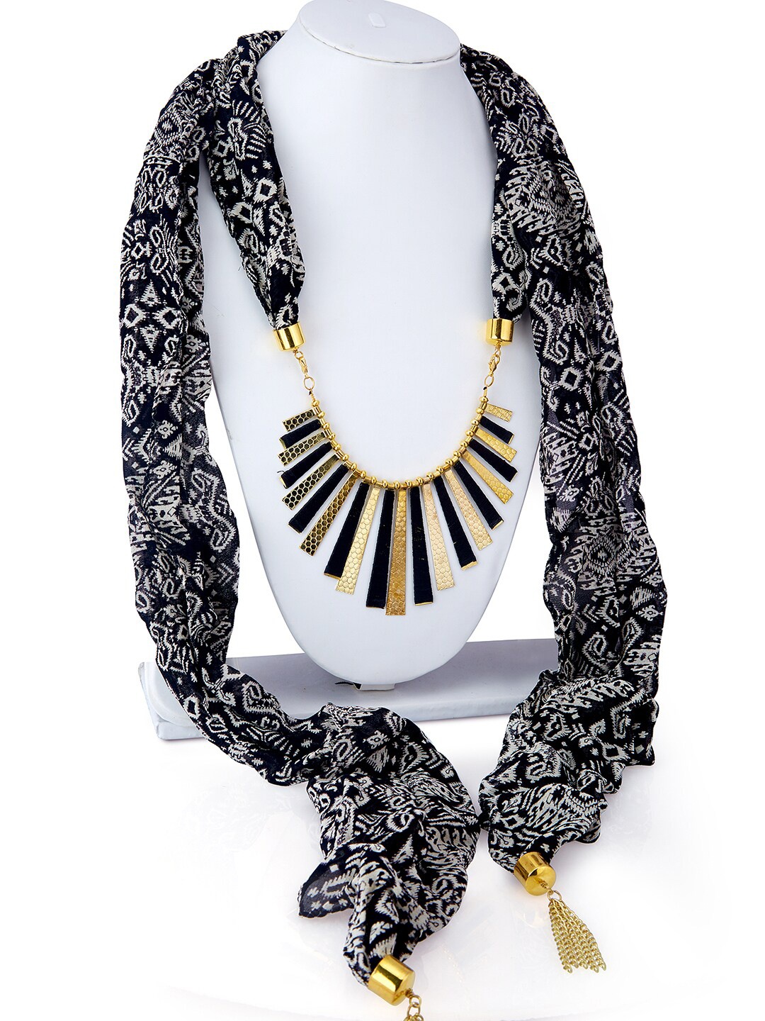 

Sukkhi Gold-Plated Gleaming Chiffon Detachable Scarf Necklace