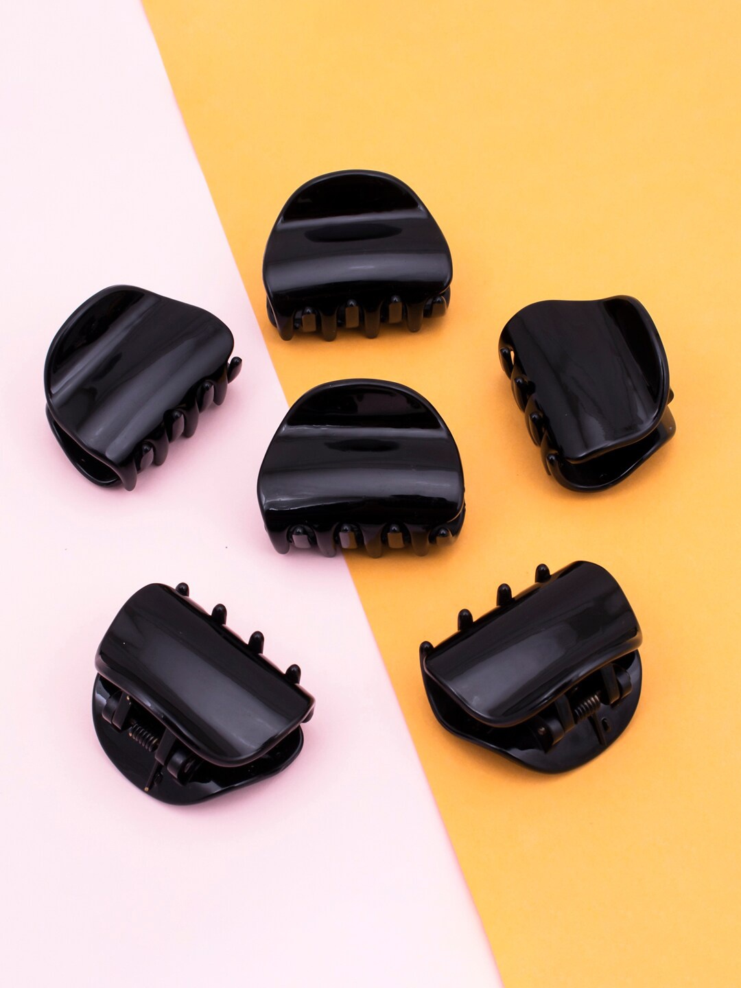 

Sukkhi Women Set of 6 Classy Butterfly Claw Clip, Black