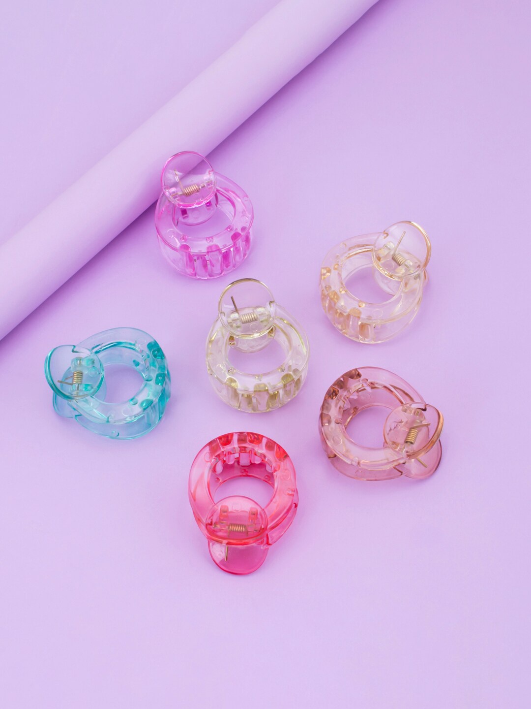 

Sukkhi Women Set Of 6 Plastic Claw Clips, Pink