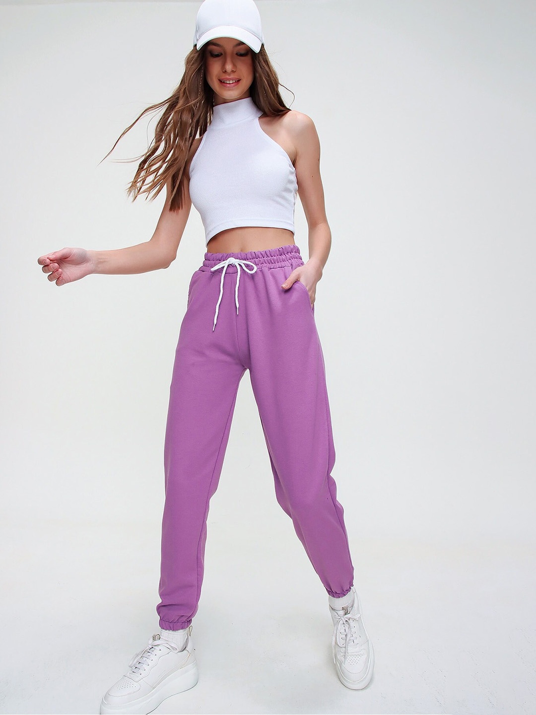 

Trend Alacati stili Women High-Rise Joggers, Purple