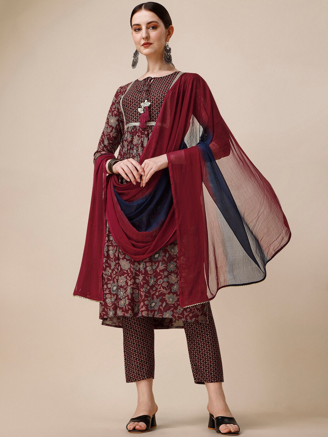 

Berrylicious Floral Printed A-Line Kurta With Trousers & Dupatta, Maroon