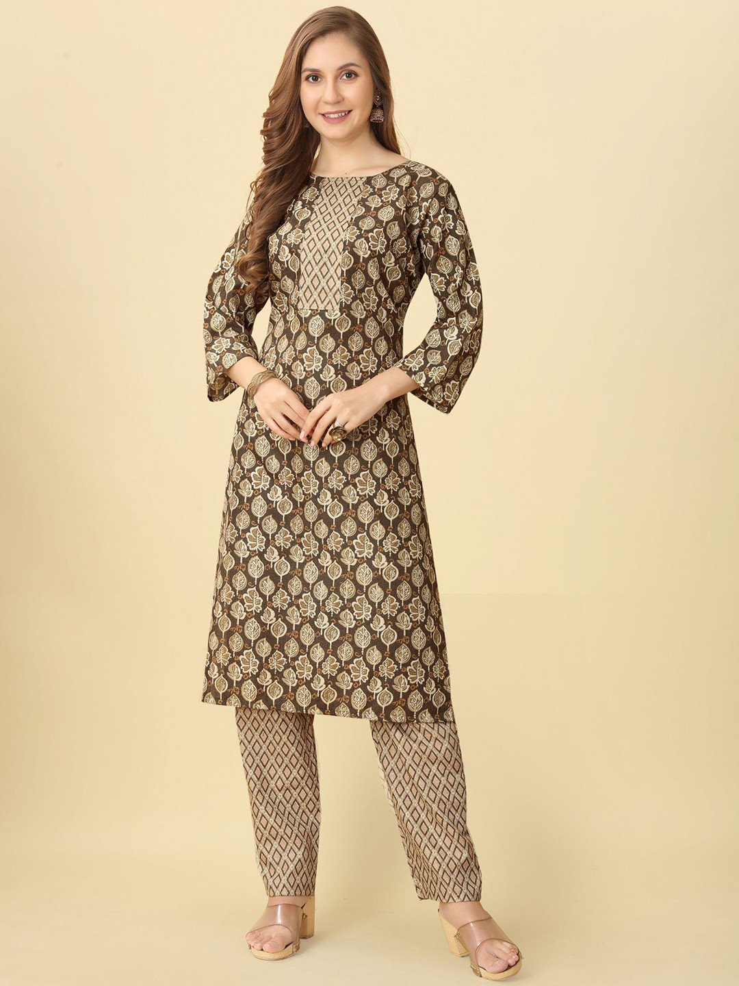 

KALINI Ethnic Motifs Printed Regular Kurta with Trousers, Olive