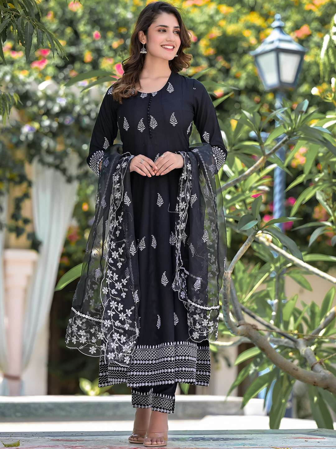 

Ramas Ethnic Motifs Embroidered Sequinned Kurta With Trousers & Dupatta, Black