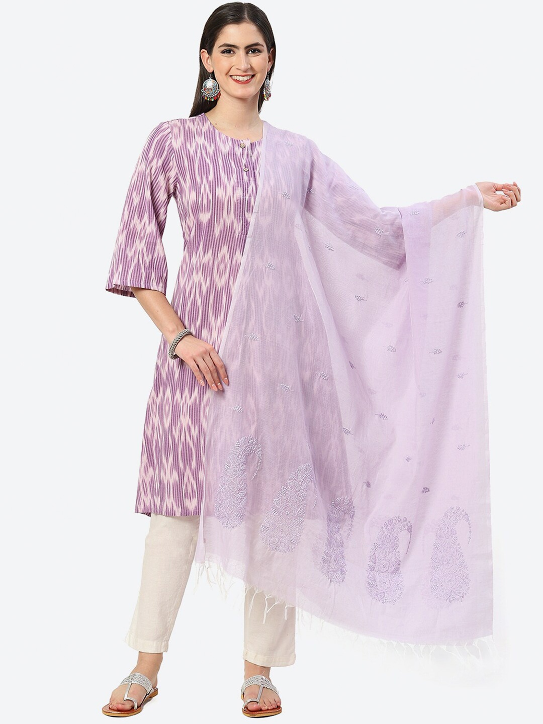 

Biba Purple Paisley Embroidered Dupatta With Thread Work, Lavender