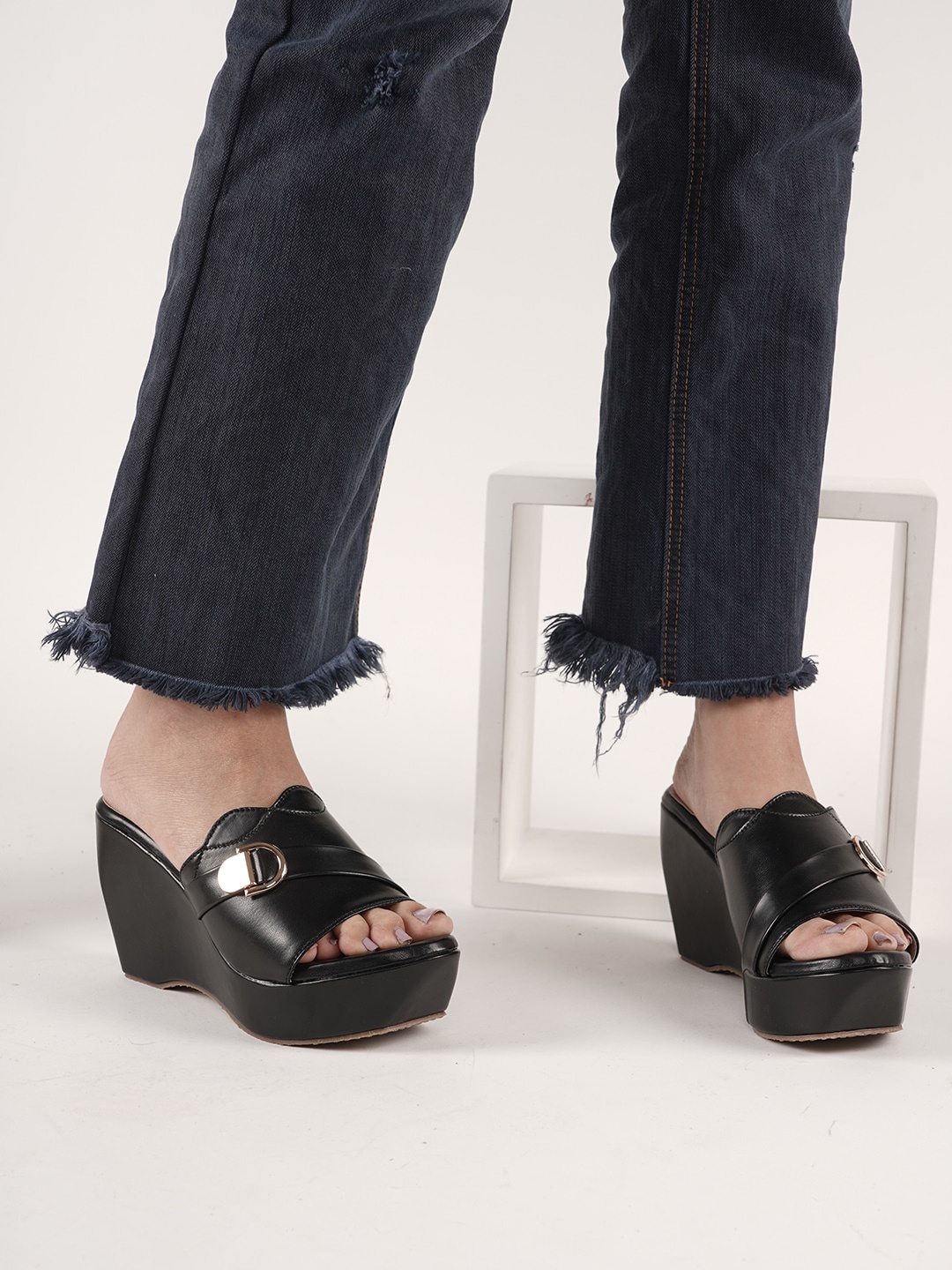 

DressBerry Black Peep Toes Slip On Wedge Heels