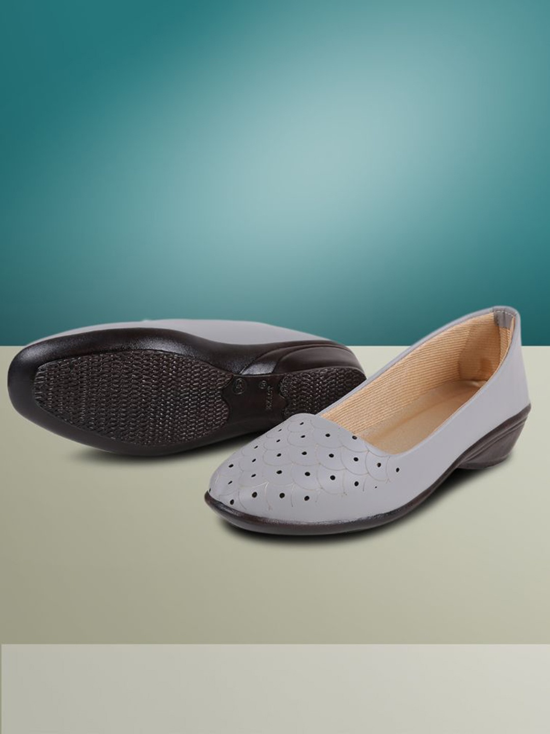 

PERY PAO Women Textured Ballerinas, Grey