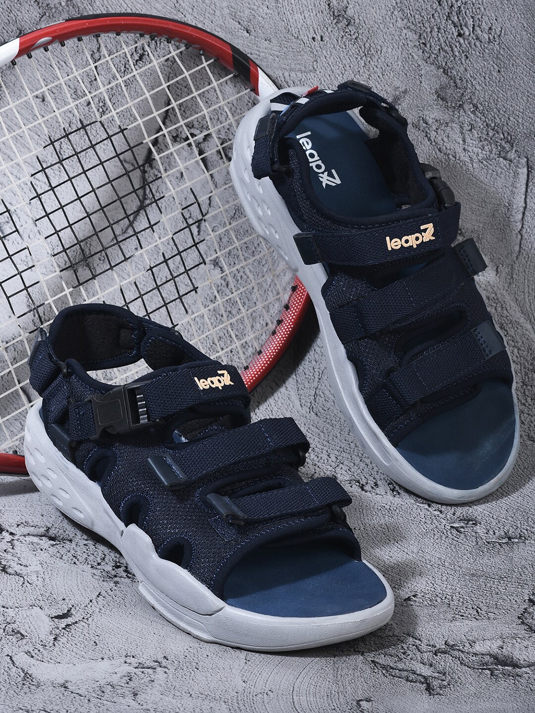

Liberty Men Buckled Comfort Sandals, Navy blue