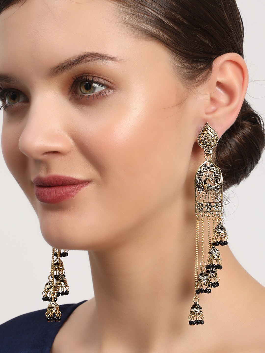 

Anouk Gold-Plated Black Peacock Shaped Drop Earrings