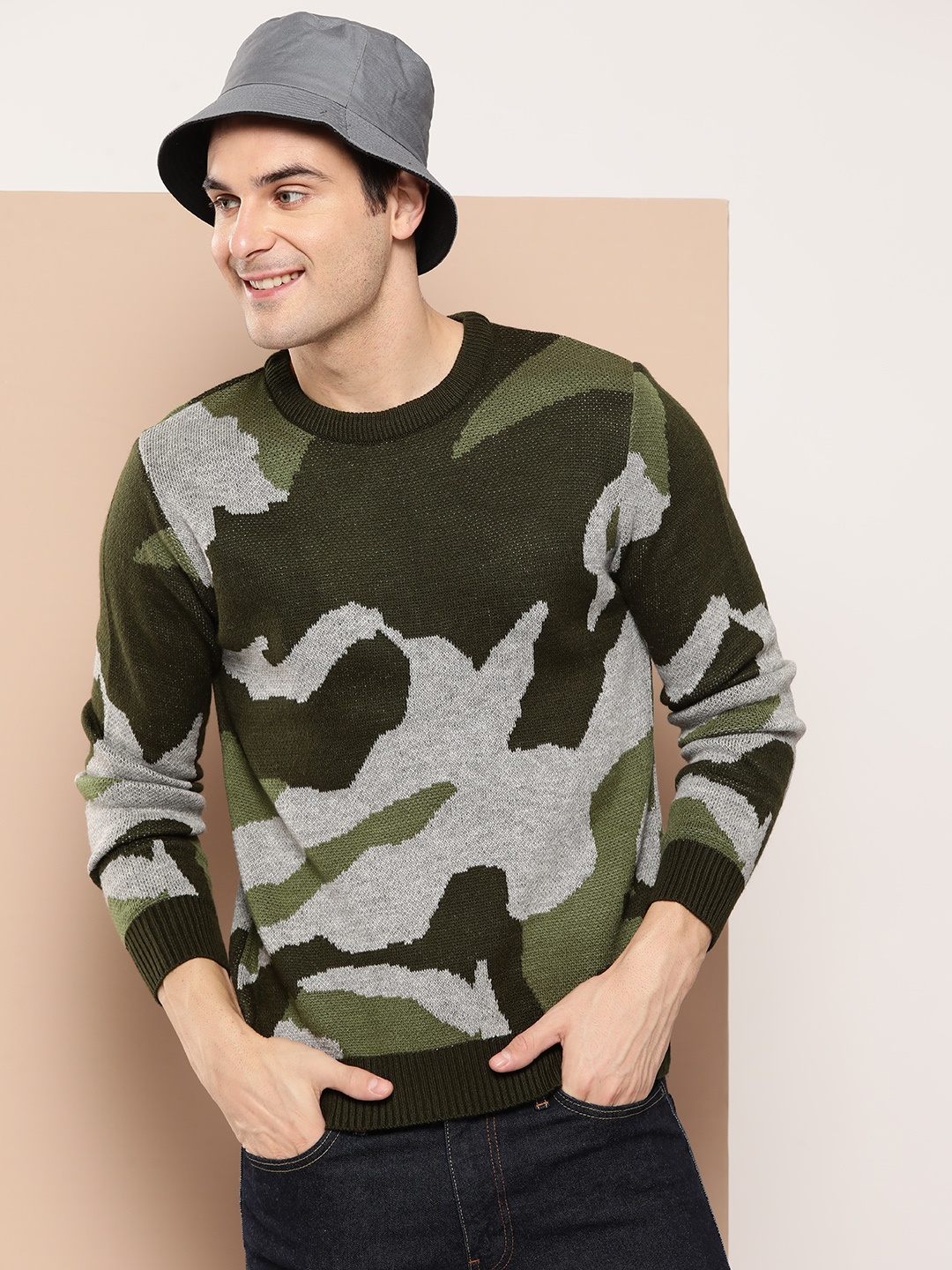 

HERE&NOW Pure Acrylic Camouflage Design Pullover, Green