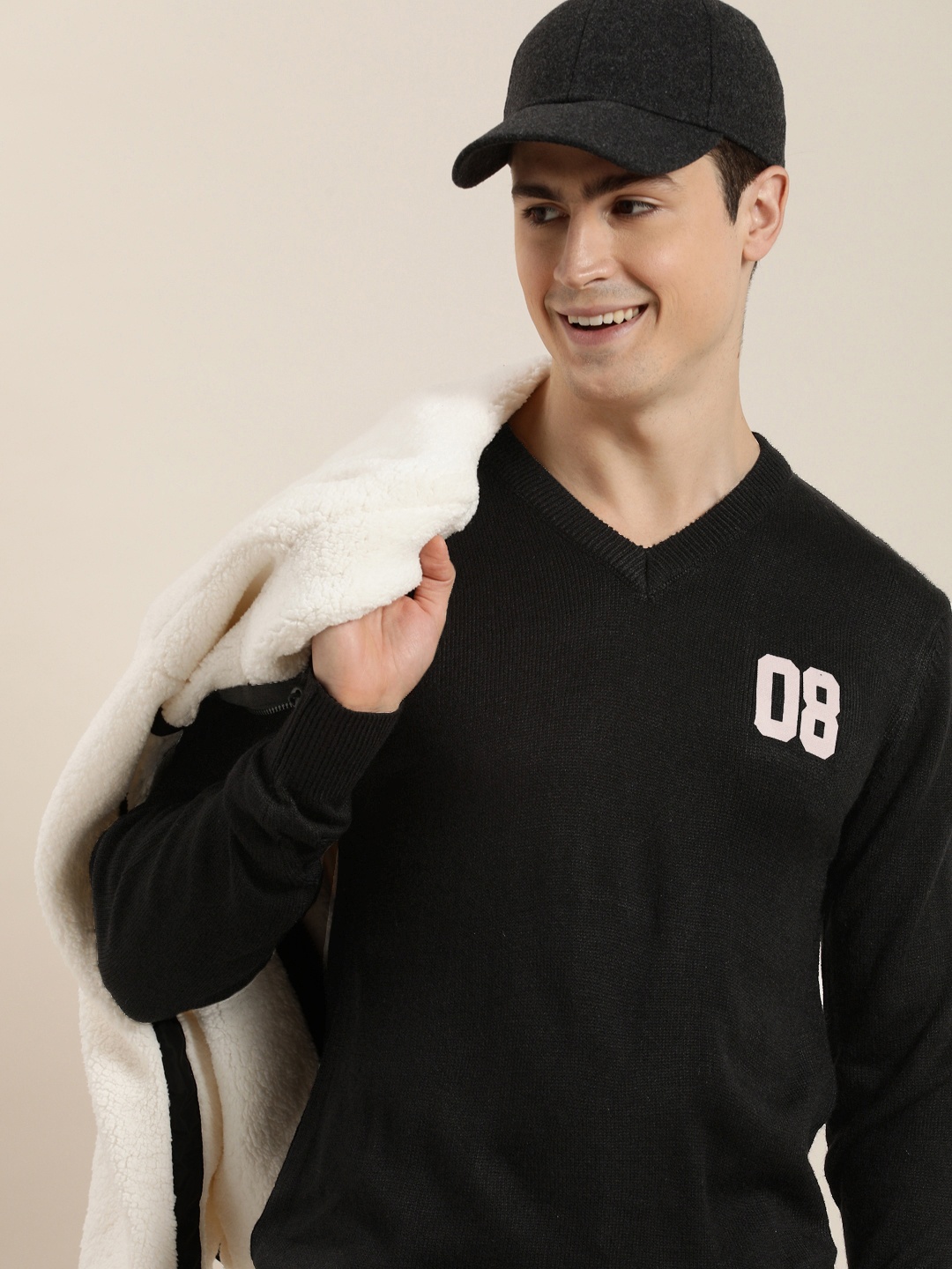 

HERE&NOW V-Neck Self-Design Pullover, Black