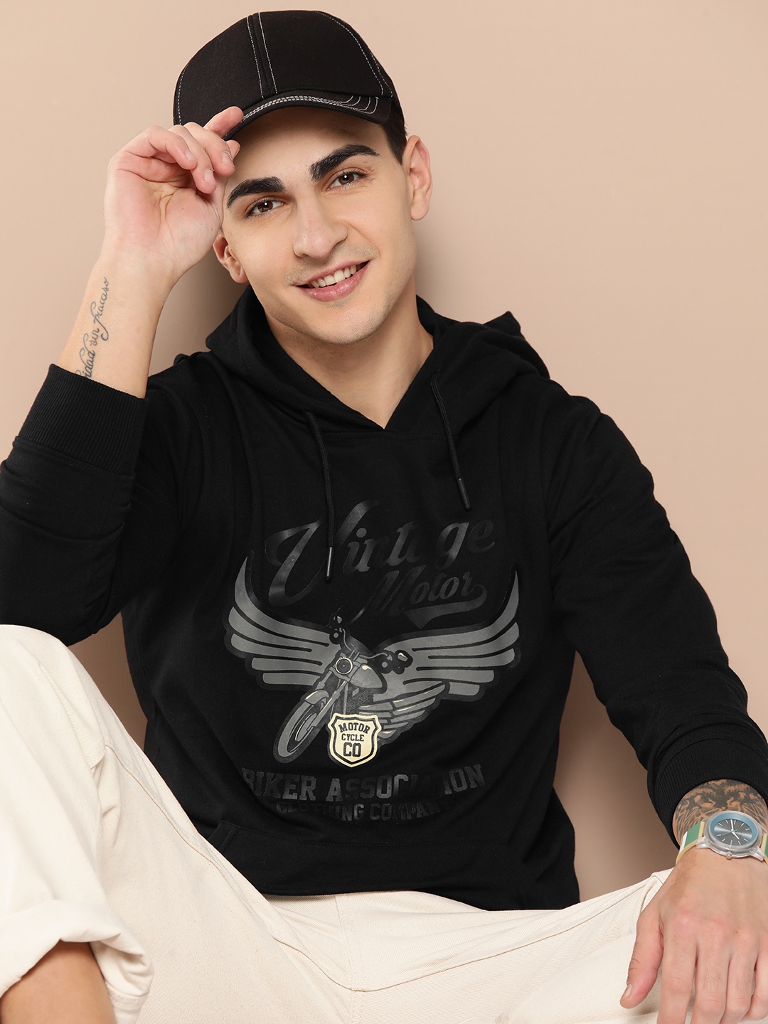 

HERE&NOW Men Printed Hooded Sweatshirt, Black