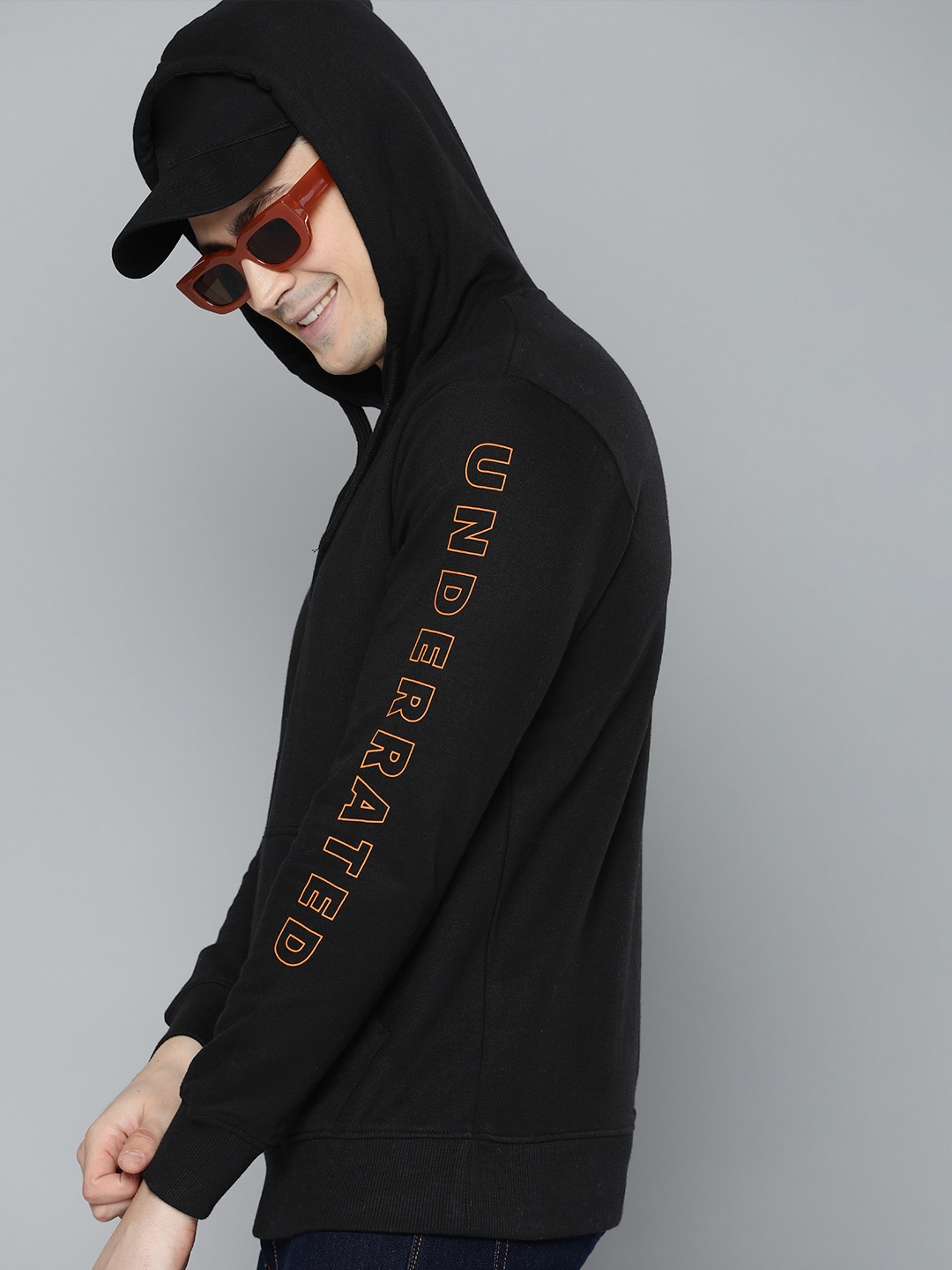 

HERE&NOW Men Pure Cotton Solid Hooded Sweatshirt With Placement Print, Black