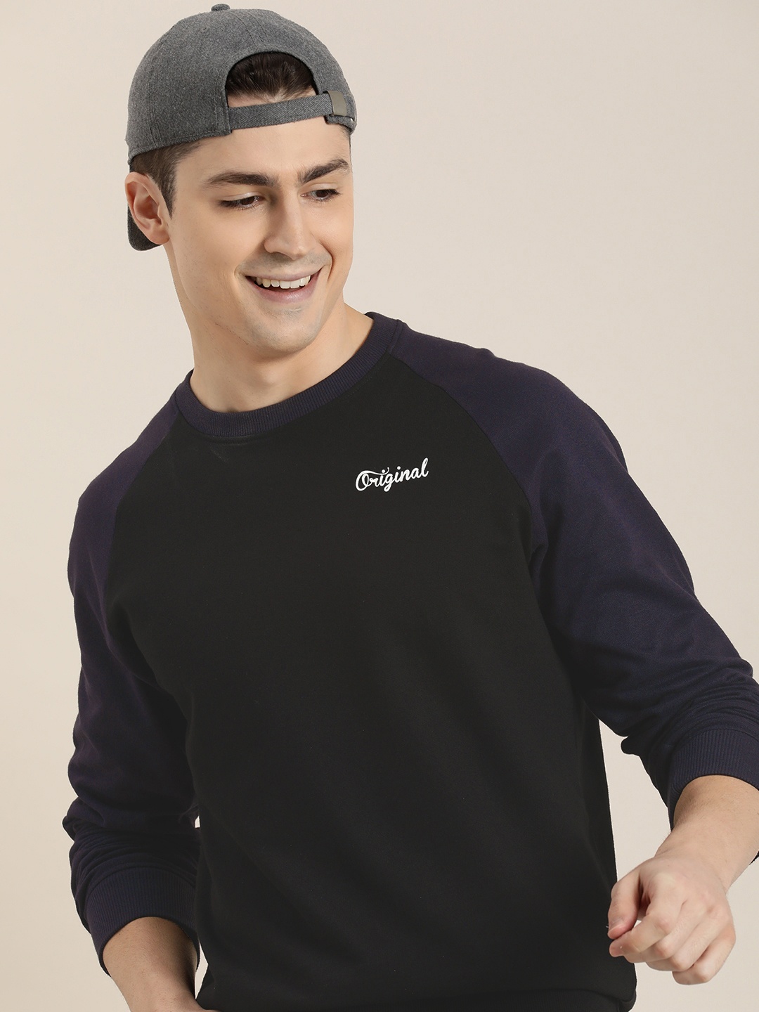

HERE&NOW Pure Cotton Raglan Sleeves Sweatshirt, Black
