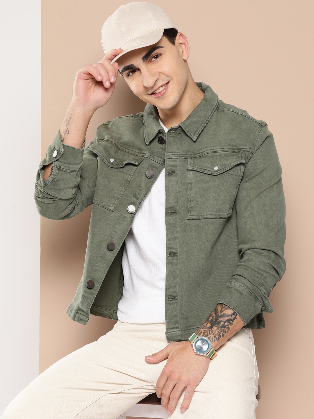 

HERE&NOW Solid Flap Pocket Detailed Tucker Denim Jacket, Green