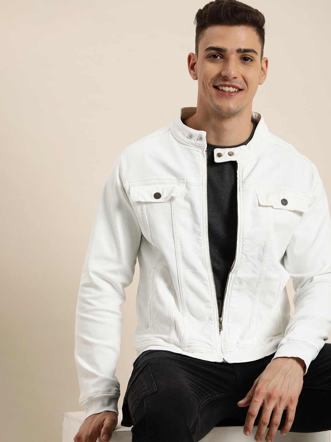 

HERE&NOW Solid Long Sleeves Tailored Jacket, White