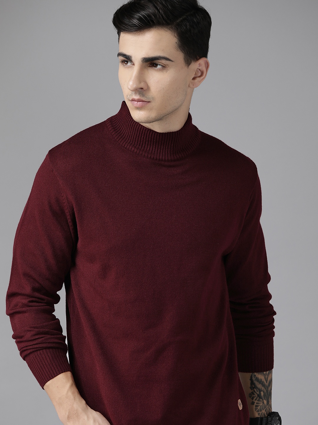 

The Roadster Lifestyle Co. High Neck Pullover, Maroon