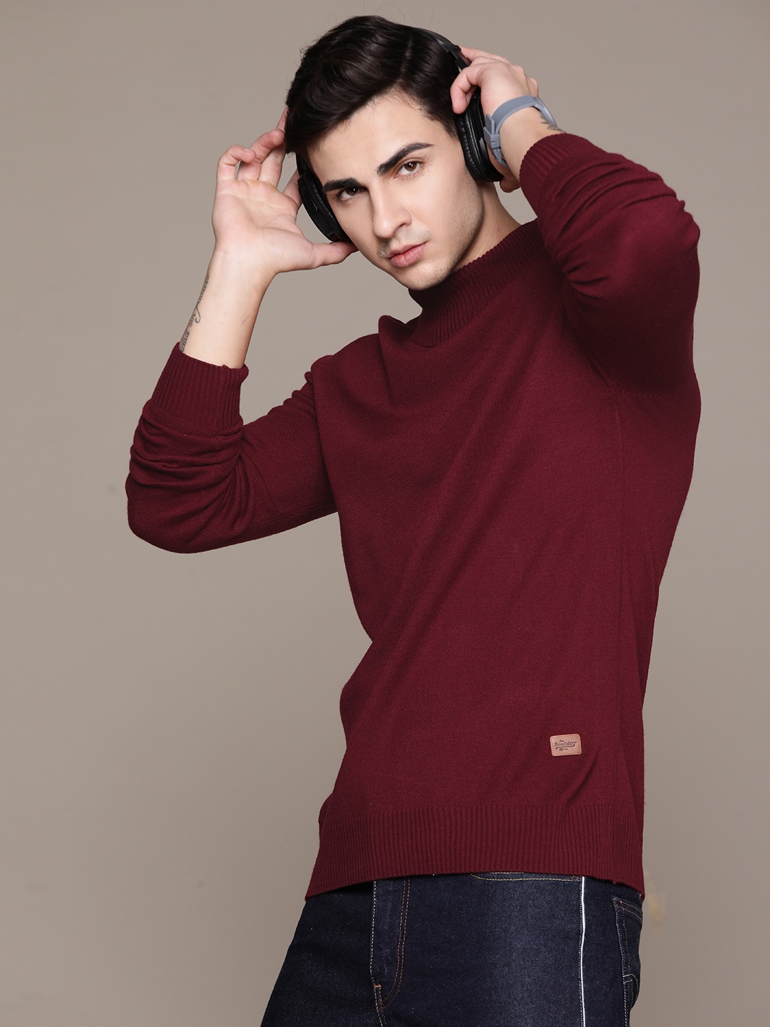 

The Roadster Lifestyle Co. Round Neck Pullover, Maroon