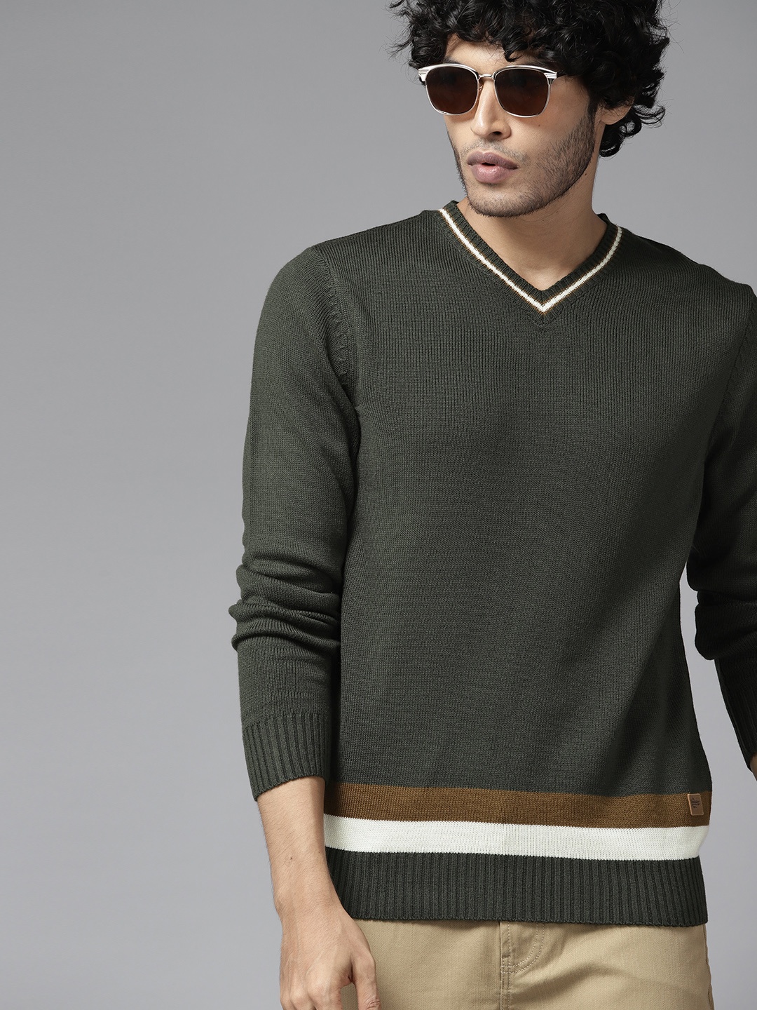 

The Roadster Lifestyle Co. Stripe Detail Acrylic Pullover, Olive