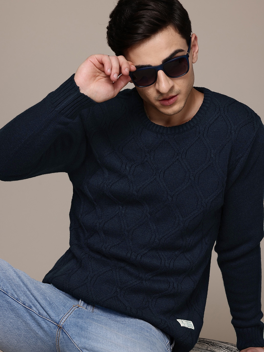 

The Roadster Lifestyle Co. Geometric Round Neck Pullover, Navy blue