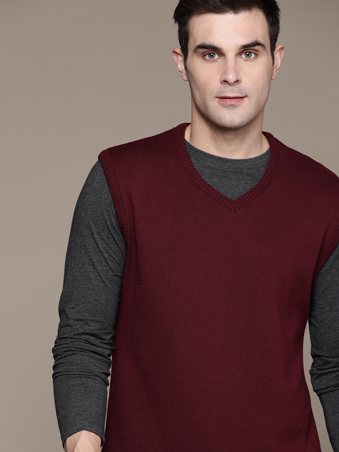 

The Roadster Lifestyle Co. Solid Acrylic Sweater Vest, Maroon