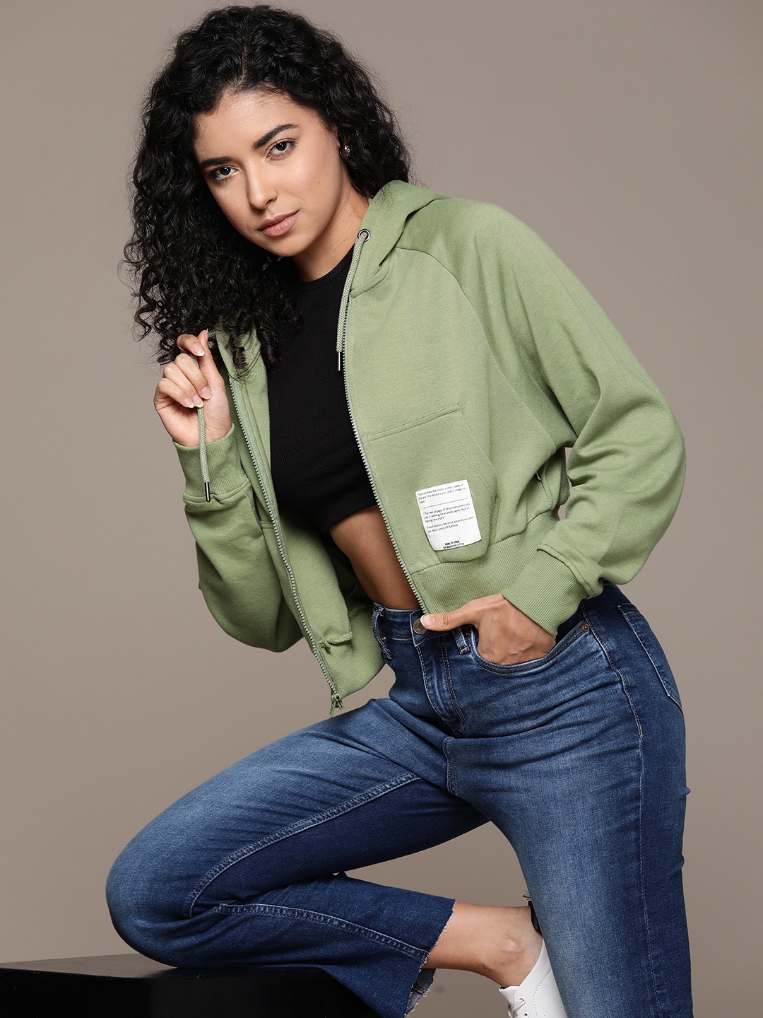 

The Roadster Lifestyle Co. Raglan Sleeve Hooded Crop Sweatshirt, Green