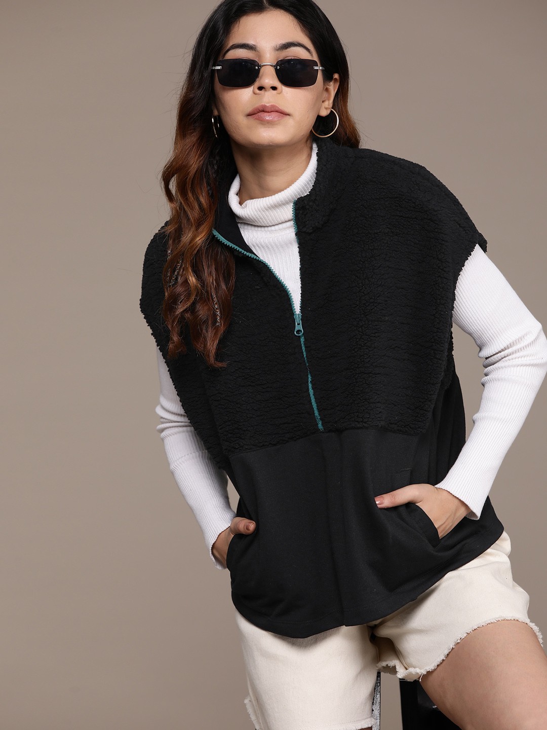 

The Roadster Lifestyle Co. Sherpa Detail Sweatshirt, Black