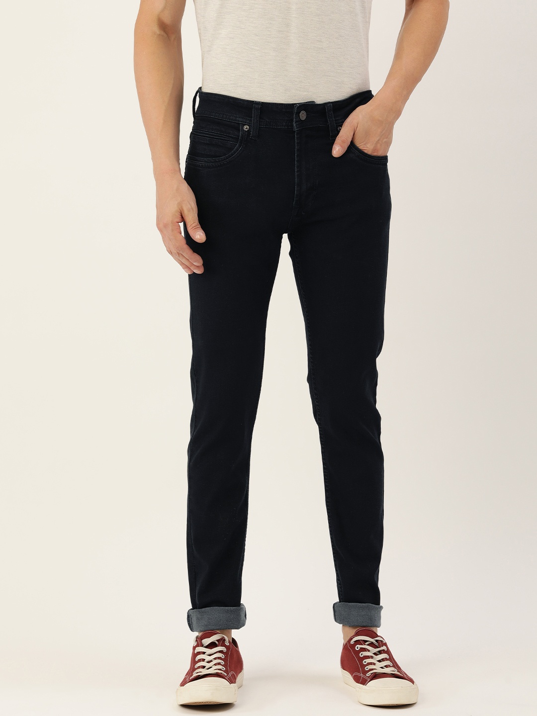 

Peter England Casuals Men Tapered Fit Stretchable Jeans, Black