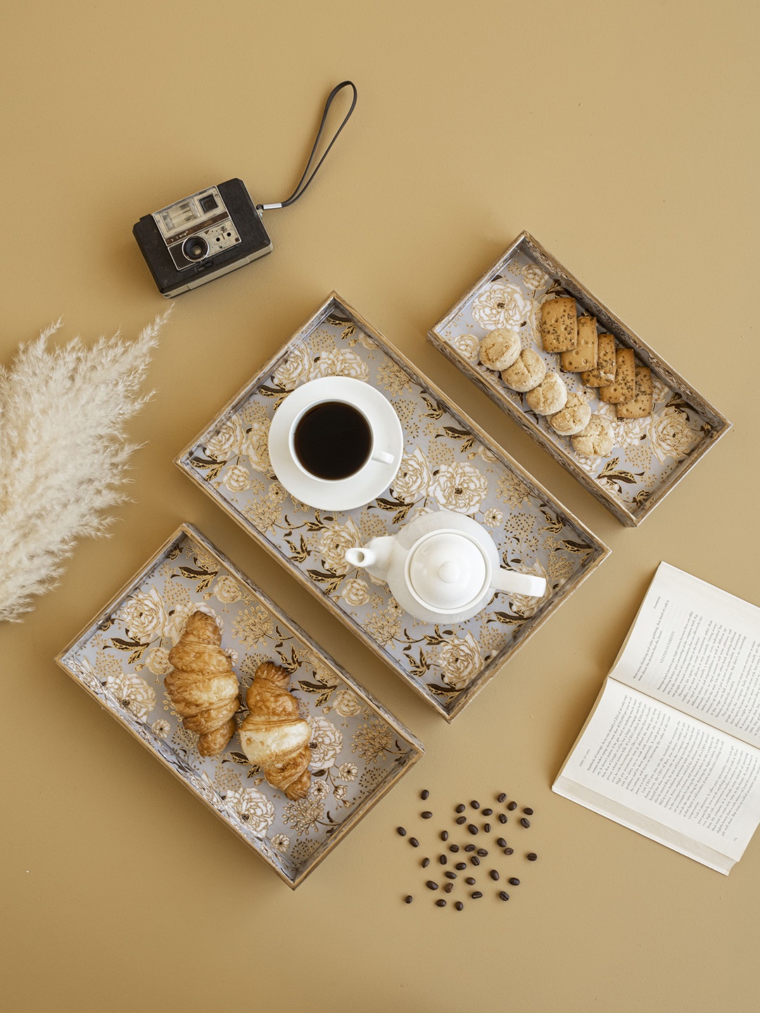 

Clasiko Gold Toned 3 Pieces Printed Wooden Trays