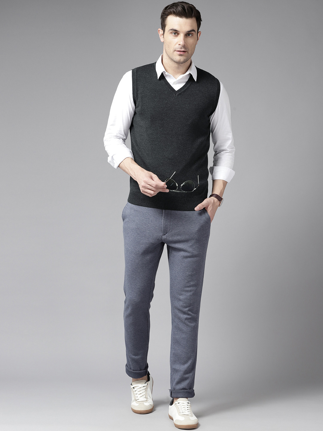 

Blackberrys Sleeveless Pullover, Black